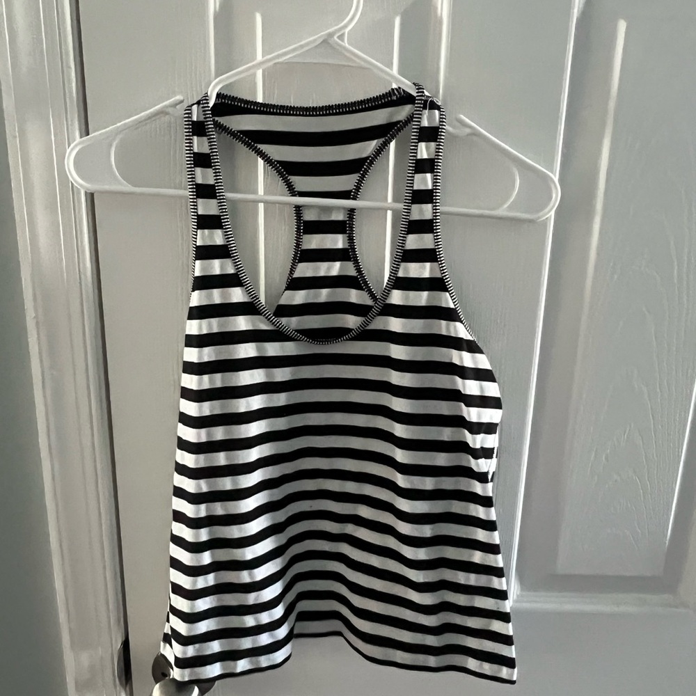 Lululemon Athletica Black and White Fitted Crop Tank Top